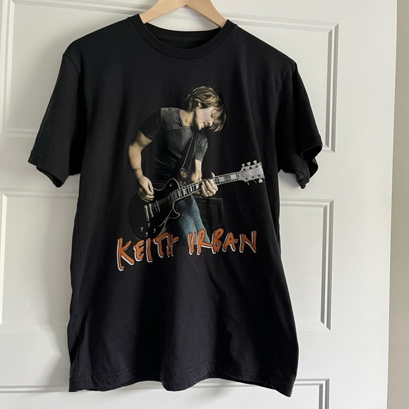 Keith Urban  Shirt Black Short
Sleeve Crew Neck Concert Shirt - Picture 2 of 5